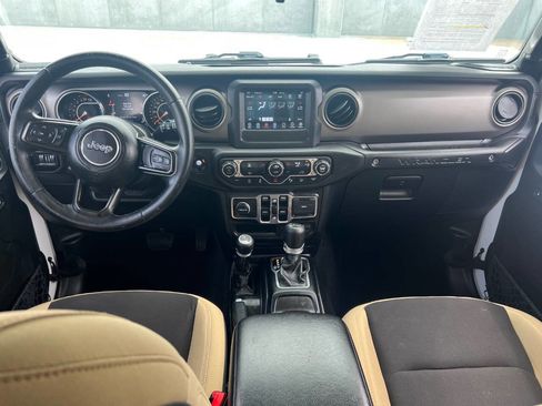Used 2018 Jeep Wrangler Unlimited Sport S AWD/4WD image 15