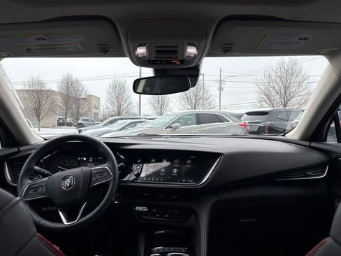 Used 2023 Buick Envision Essence w/ Technology Package I image 21