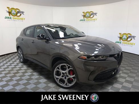 New 2024 Alfa Romeo Tonale Veloce image 1