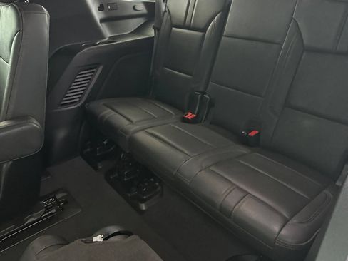Used 2023 Chevrolet Tahoe RST w/ Luxury Package AWD/4WD image 19