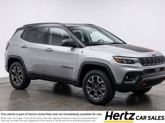Used 2025 Jeep Compass Trailhawk video 1