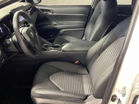 Used 2024 Toyota Camry SE w/ Convenience Package FWD image 14