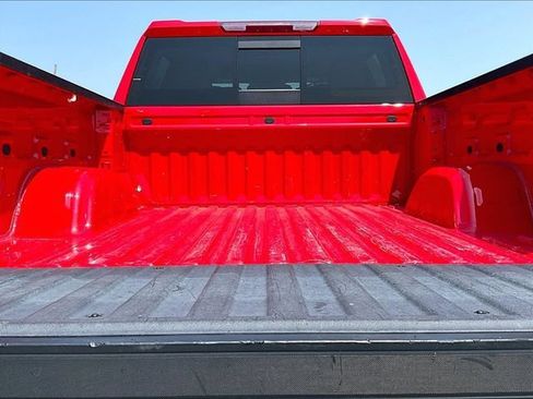 Used 2024 Chevrolet Silverado 1500 LT Trail Boss w/ Convenience Package II AWD/4WD image 29