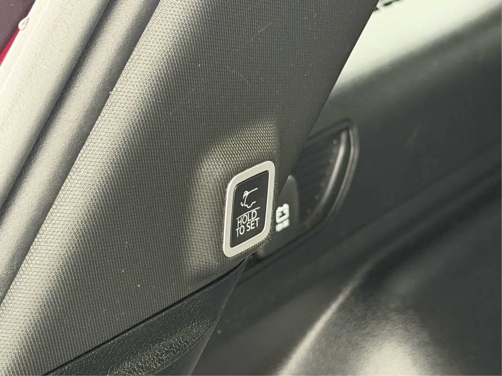 Used 2023 Jeep Grand Cherokee Altitude AWD/4WD image 38