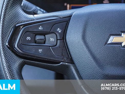 Used 2025 Chevrolet Trax LT FWD image 28