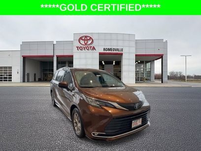 Certified 2022 Toyota Sienna XLE