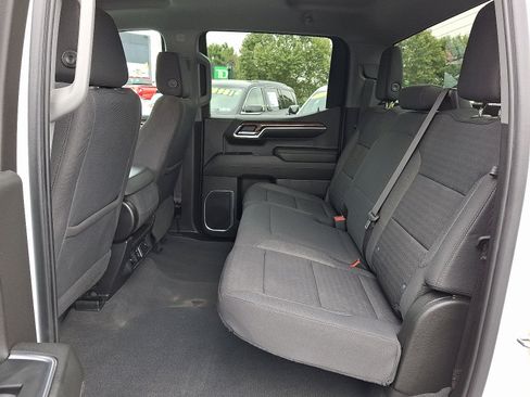 Used 2023 Chevrolet Silverado 1500 LT image 9