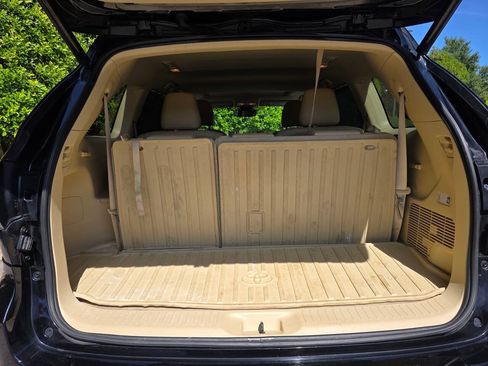 Used 2019 Toyota Highlander XLE AWD/4WD image 42