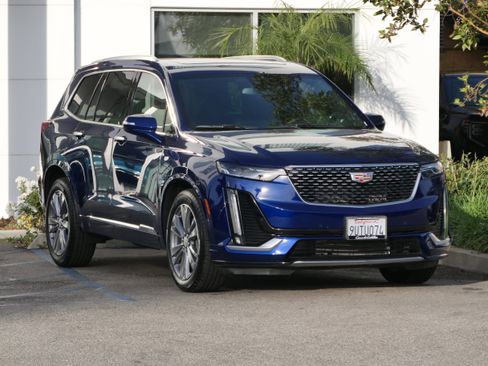 New 2025 Cadillac XT6 Premium Luxury image 8