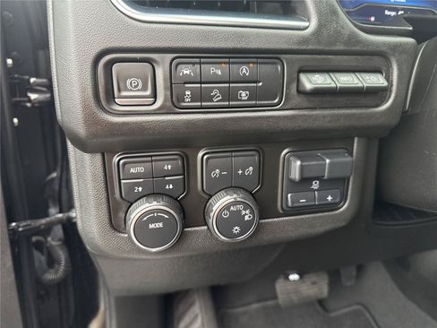 Used 2024 Chevrolet Tahoe Premier w/ Premium Package AWD/4WD image 20