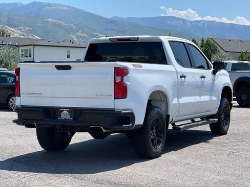 Used 2021 Chevrolet Silverado 1500 Custom Trail Boss AWD/4WD image 8