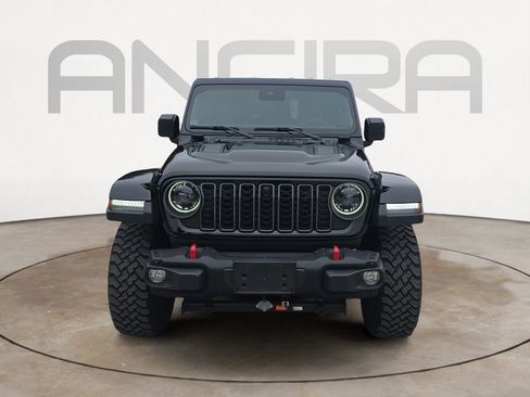 Used 2025 Jeep Gladiator Rubicon AWD/4WD image 5