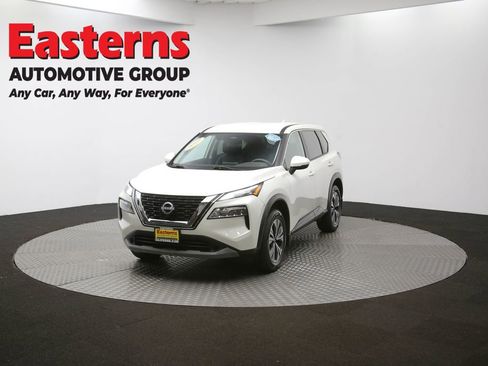Used 2022 Nissan Rogue SV image 50