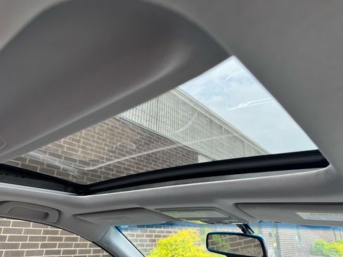 Used 2017 Honda Accord EX-L image 14