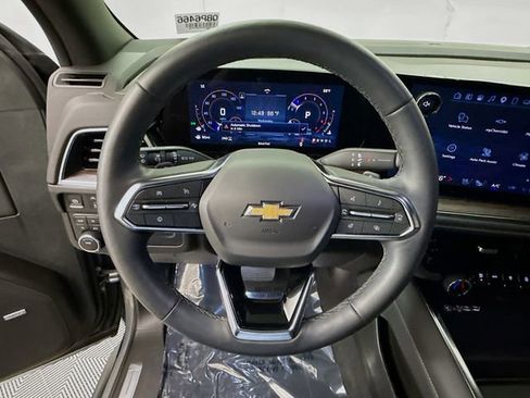 Used 2025 Chevrolet Tahoe Premier AWD/4WD image 12