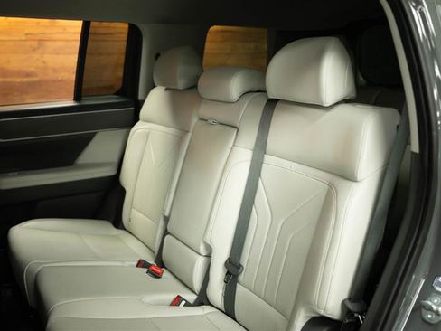 Used 2025 Hyundai Santa Fe SEL image 13