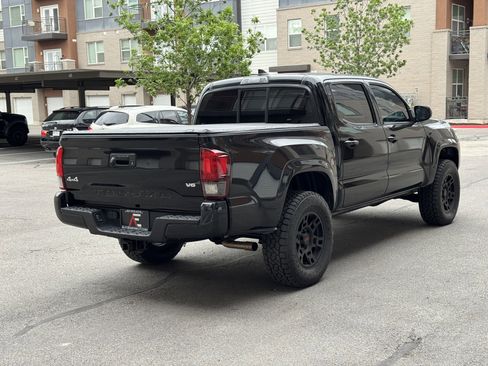 Used 2019 Toyota Tacoma SR w/ SR Convenience Package image 5