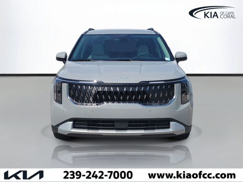 New 2026 Kia Carnival EX FWD image 2
