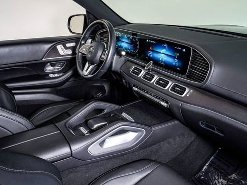 Used 2022 Mercedes-Benz GLS 450 4MATIC image 14