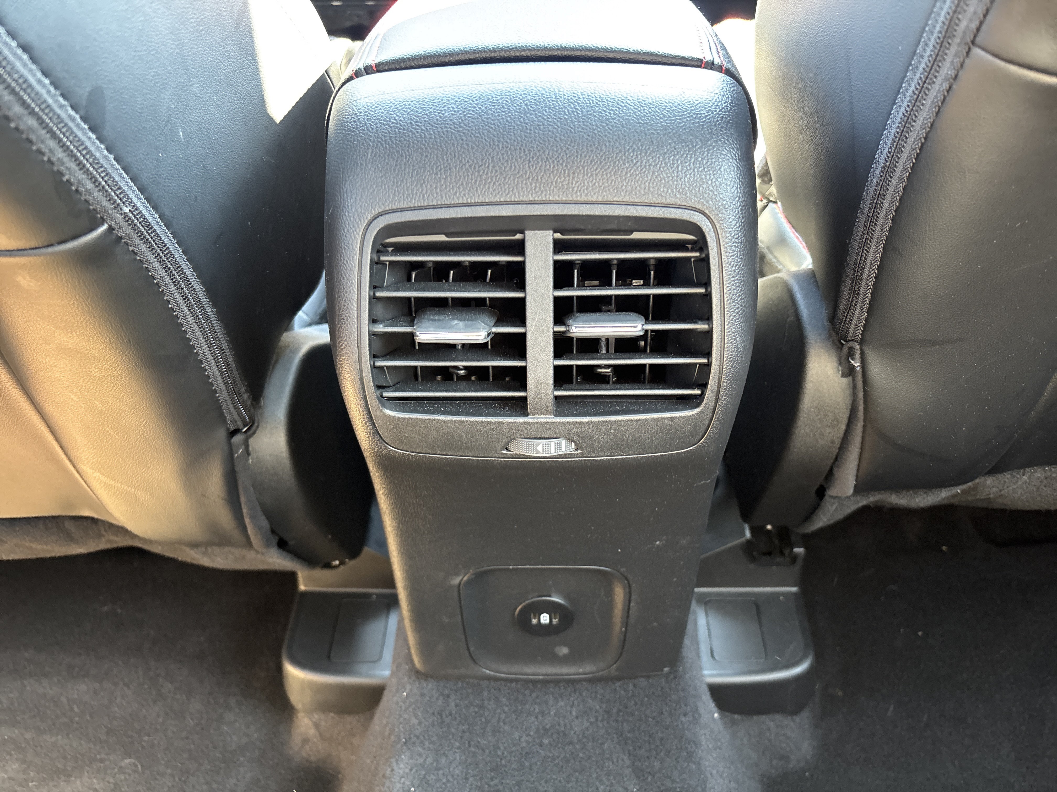 Used 2023 Ford Escape ST-Line w/ Tech Pack #1 AWD/4WD image 16