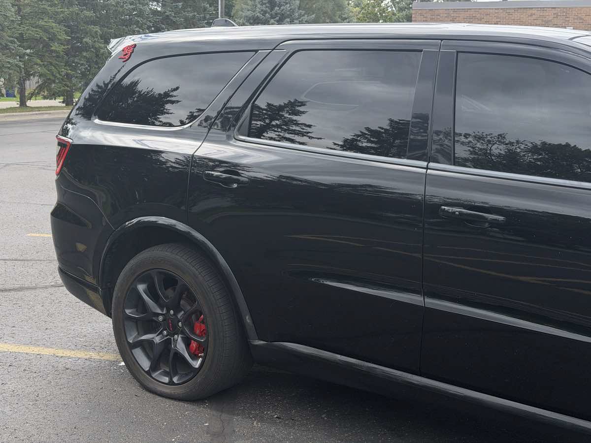 Used 2022 Dodge Durango SRT w/ Technology Group AWD/4WD image 4