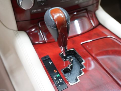 Used 2012 Lexus LS 460 w/ Luxury Value Edition RWD image 24