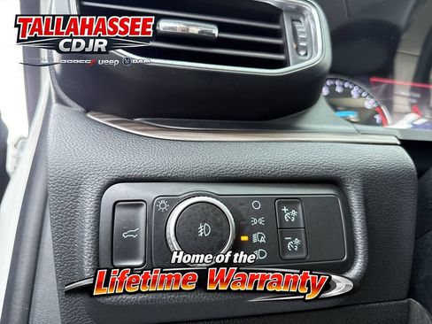 Used 2020 Ford Explorer Limited RWD image 36
