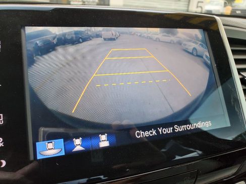 Used 2016 Honda Pilot Touring image 31