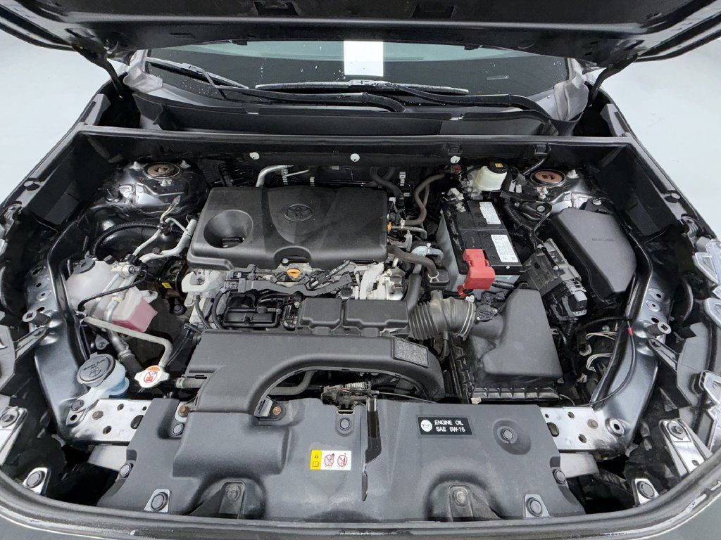 Used 2020 Toyota RAV4 LE w/ All Weather Liner Package AWD/4WD image 20