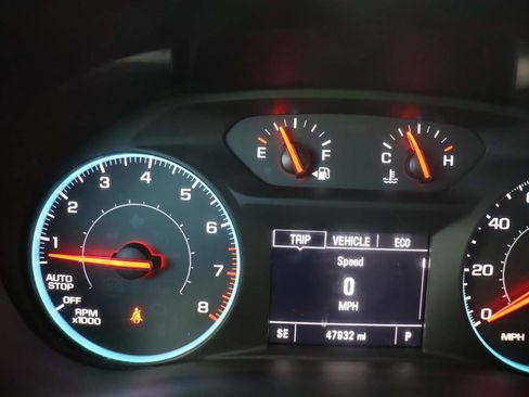 Used 2020 Chevrolet Traverse LS FWD image 9