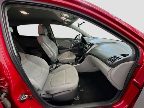 Used 2015 Hyundai Accent GS image 30