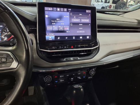 Used 2022 Jeep Compass Limited w/ Sun and Sound Group image 14