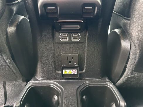 Used 2020 Jeep Gladiator Rubicon image 36