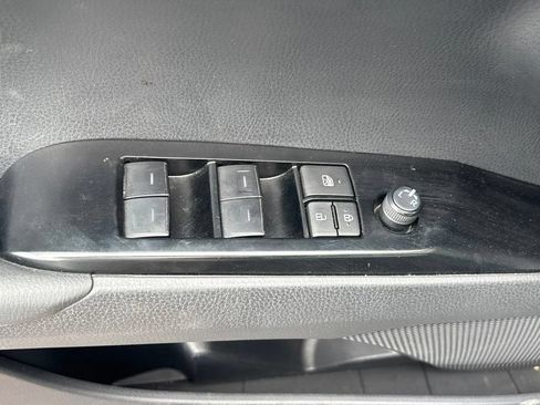 Used 2025 Toyota Camry LE FWD image 8