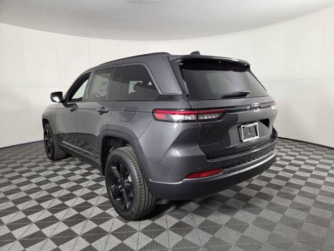 New 2026 Jeep Grand Cherokee Limited w/ Limited Altitude Package RWD image 7