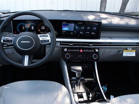 Used 2026 Hyundai Tucson SEL image 15