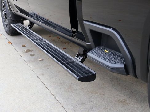 New 2026 GMC Sierra 3500 AT4 w/ AT4 Premium Plus Package image 10