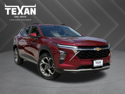 Used 2024 Chevrolet Trax LT w/ LT Convenience Package image 1