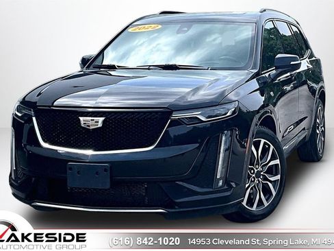 Used 2022 Cadillac XT6 Sport w/ Technology Package AWD/4WD image 1