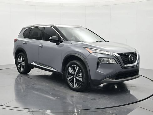Used 2021 Nissan Rogue SL w/ Premium Package FWD image 3