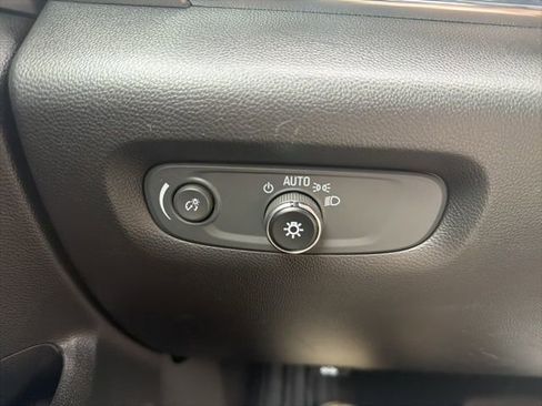 Used 2023 Chevrolet Traverse LT AWD/4WD image 30