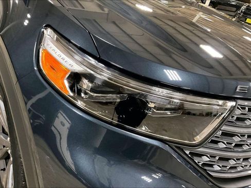 Certified 2023 Ford Explorer XLT w/ Equipment Group 202A image 27