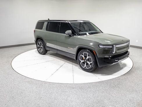 Used 2023 Rivian R1S Launch Edition AWD/4WD image 31