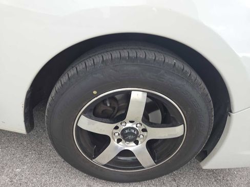 Used 2015 Subaru Impreza 2.0i image 2