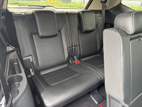 Used 2021 Volkswagen Atlas SE AWD/4WD image 12
