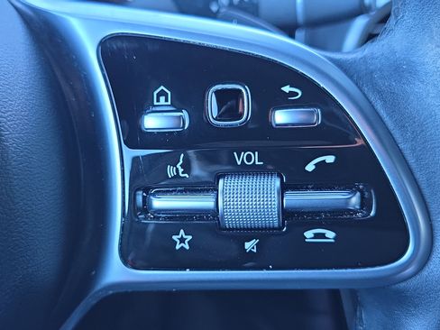 Certified 2021 Mercedes-Benz GLC 300 4MATIC image 18