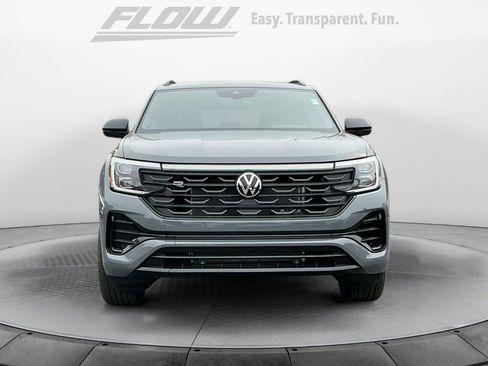 New 2026 Volkswagen Atlas Cross Sport SEL R-Line image 2
