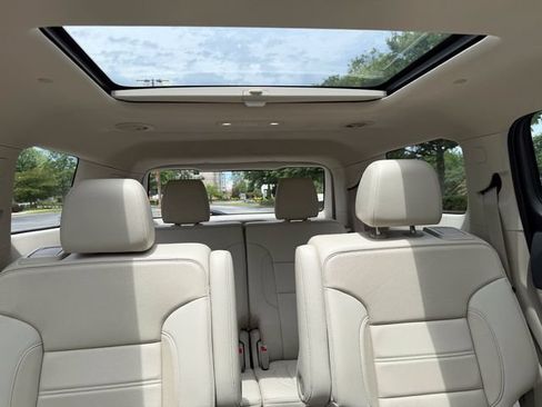 Used 2020 GMC Acadia Denali FWD image 33