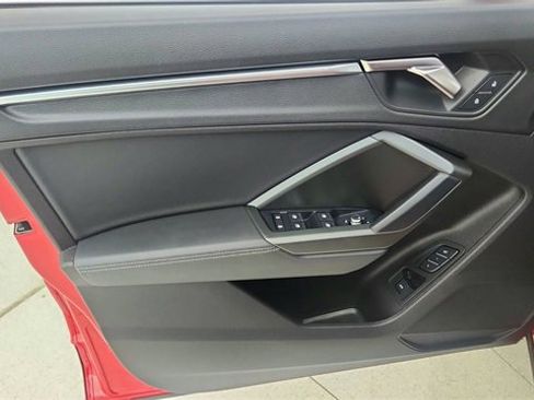 Used 2023 Audi Q3 2.0T Premium Plus w/ Premium Plus Package image 37