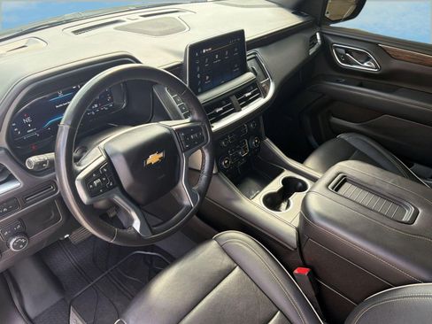 Used 2023 Chevrolet Tahoe Premier AWD/4WD image 4